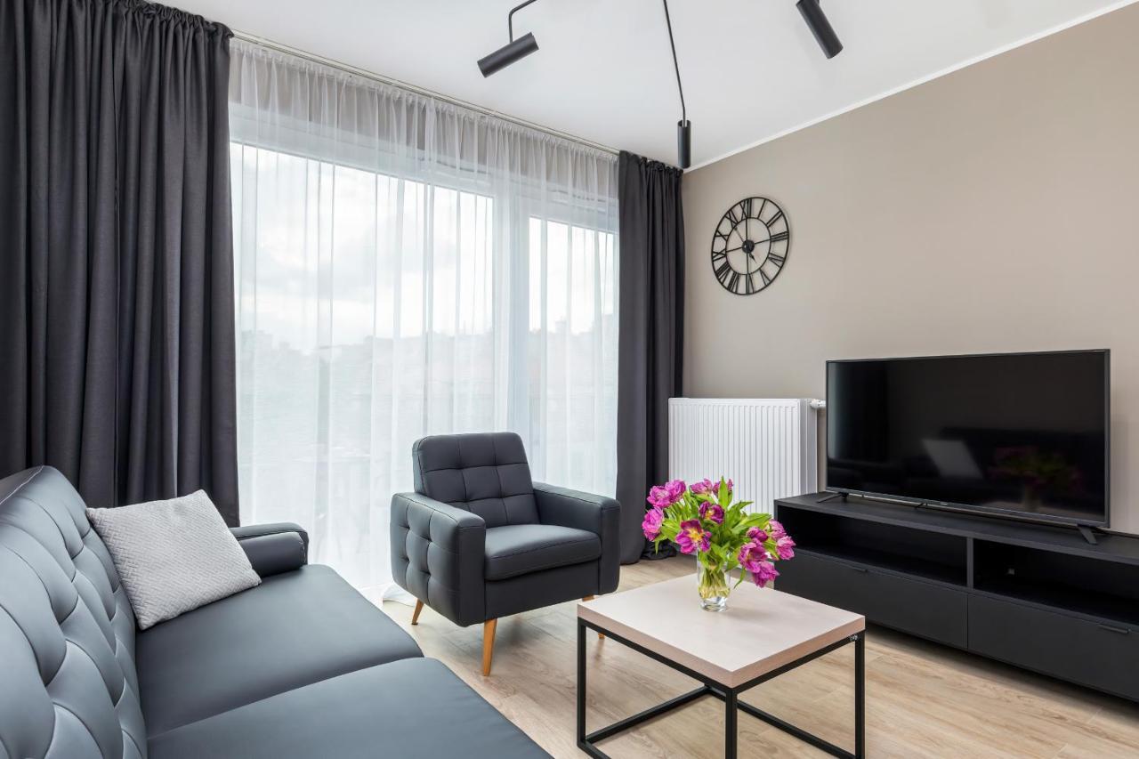 Modern City Center Apartments By Noclegi Renters بوزنان المظهر الخارجي الصورة