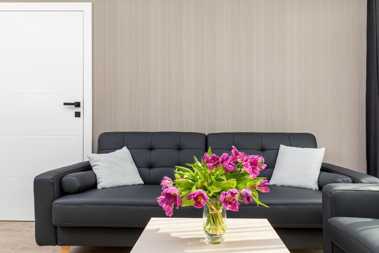 Modern City Center Apartments By Noclegi Renters بوزنان المظهر الخارجي الصورة