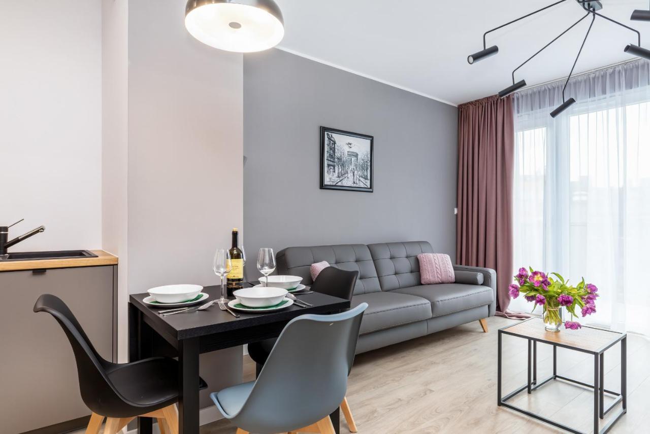 Modern City Center Apartments By Noclegi Renters بوزنان المظهر الخارجي الصورة
