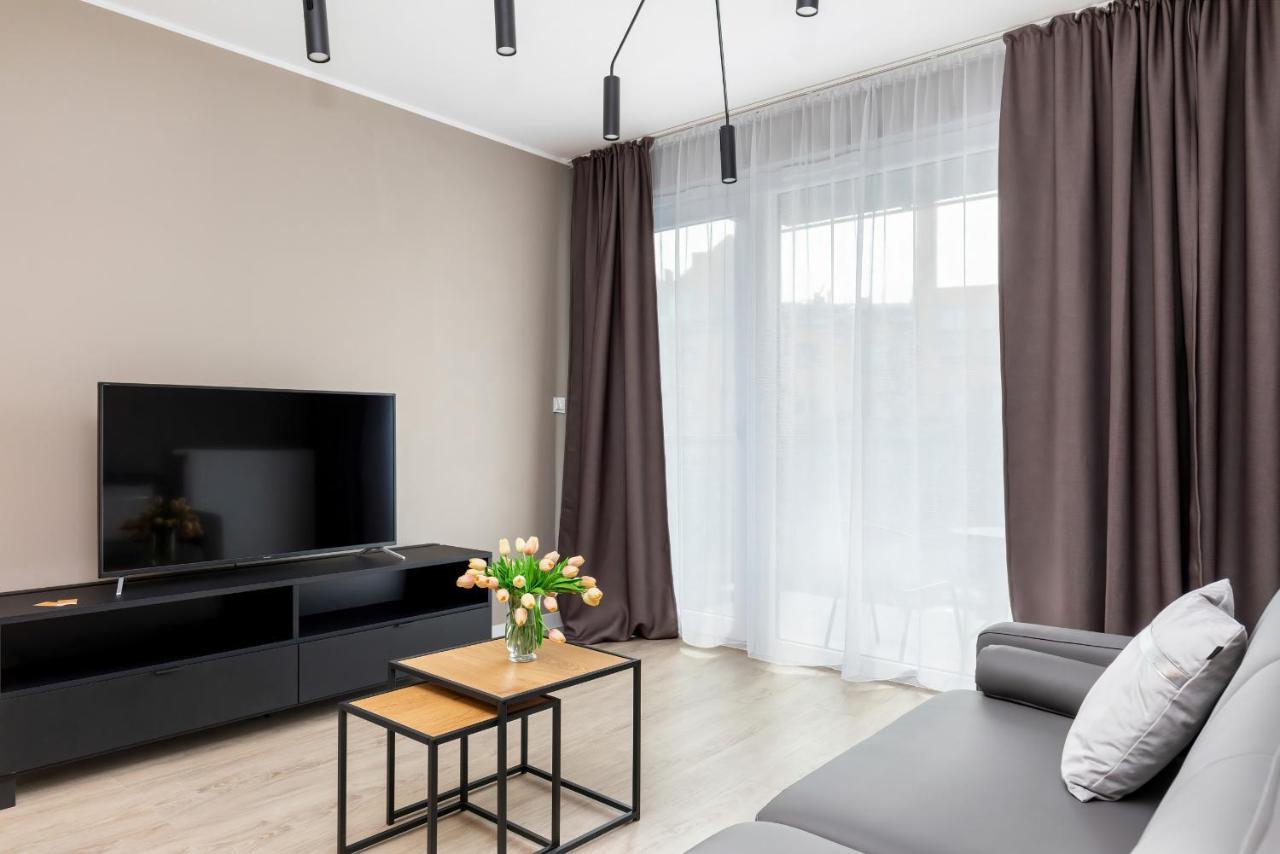 Modern City Center Apartments By Noclegi Renters بوزنان المظهر الخارجي الصورة