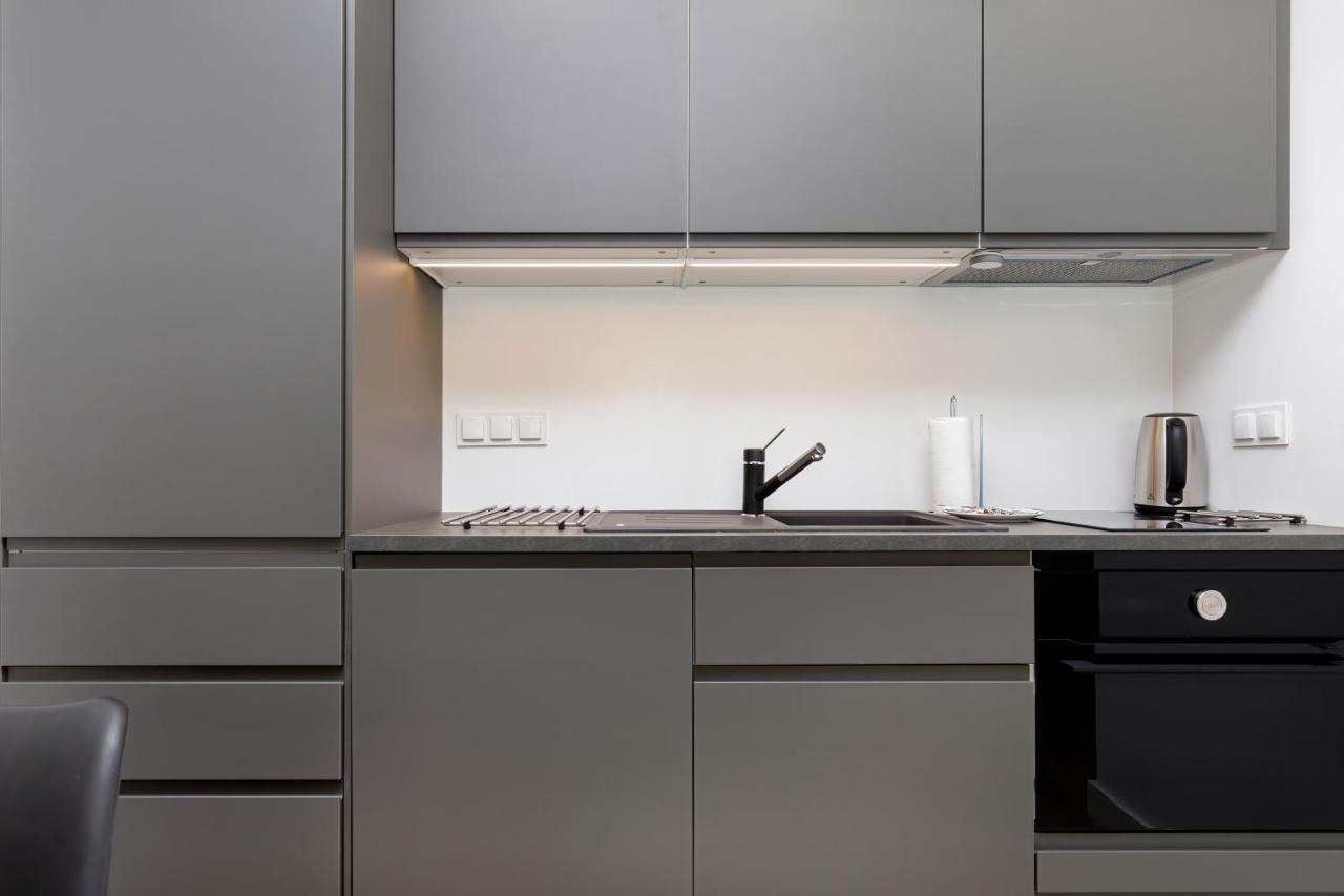 Modern City Center Apartments By Noclegi Renters بوزنان المظهر الخارجي الصورة